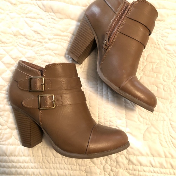 LC Lauren Conrad Shoes - LC Tan Booties